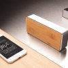 Enceinte Bluetooth Publicitaire En Aluminium Et Bambou En Situation NEVADA