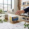 Bloc Cube Avec Crayon Sur Palette Personnalisé En Bois Sur Bureau