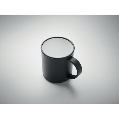 Mug En Plastique Recyclé 300ml ALAS Noir En Situation