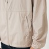 Coupe Vent Mixte En Polyester Recyclé 70g LOGAN Beige Détail Poche Coupe Vent Mixte En Polyester Recyclé 70g LOGAN Beige Détail Poche
