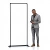 Stand En Toile Polyester Recyclé 210g Anti Feu B1 AEROSTAND 085 Avec Monsieur à Côté